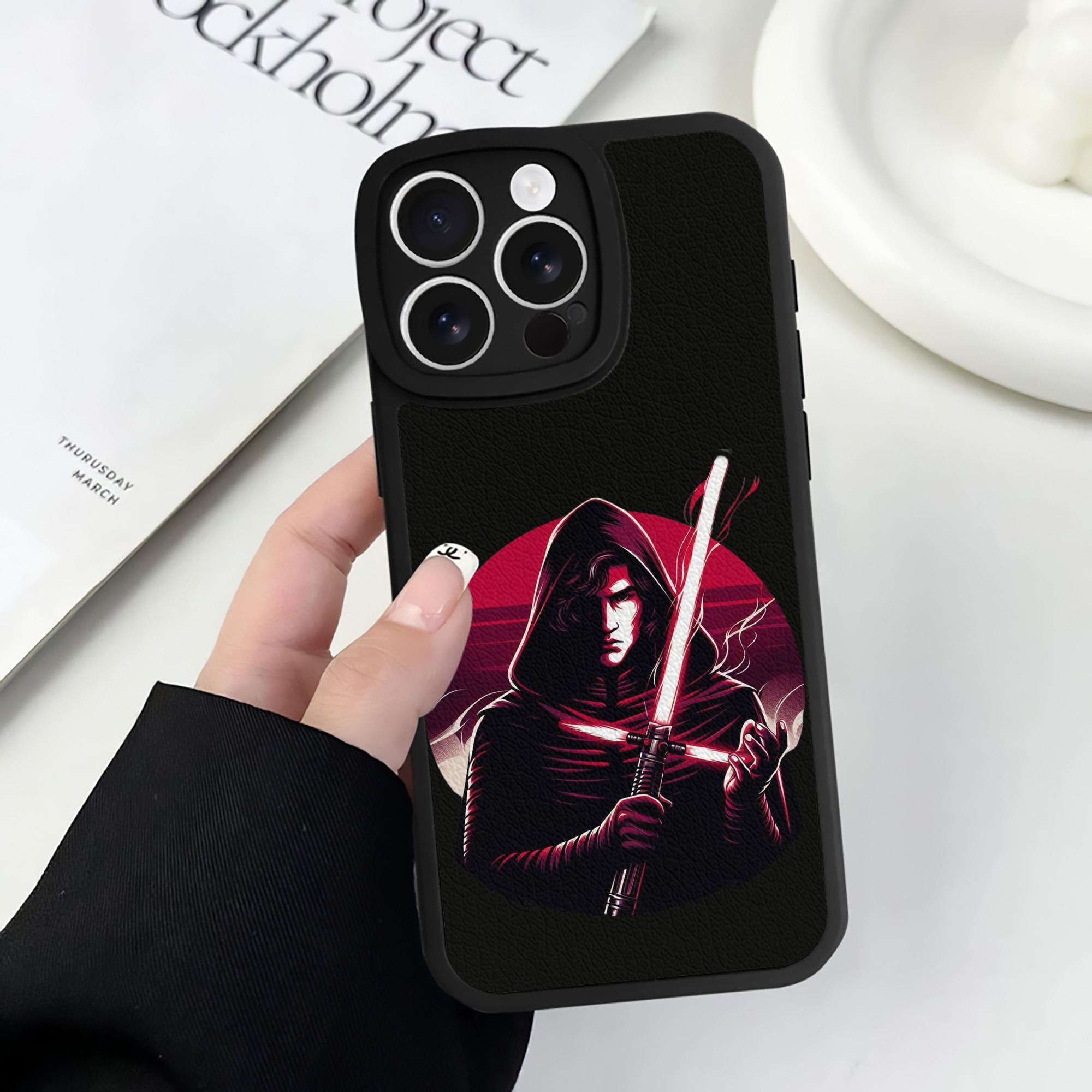 （画像用） スター・ウォーズ Star Wars 【iPhone 16シリーズ対応】シリコンスマホケース（レザー調） 材質：シリコン